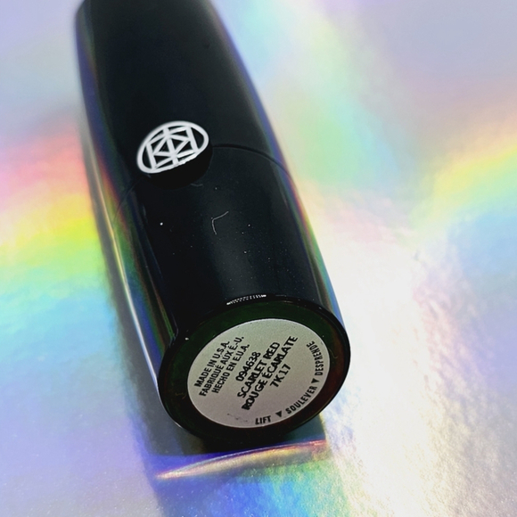 Mary Kay Scarlet Red Gel Semi-Shine Lipstick - Picture 11 of 11